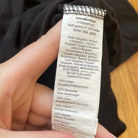 4/$25 Cotton On “FRIENDS” Logo Graphic T-Shirt Women’s Size Small Short Sleeve - Picture 7 of 7